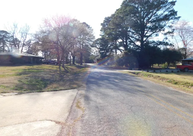 2nd image of 214 Springhill Airport Loop Loop, Springhill, LA 71075 | MLS# 21194241
