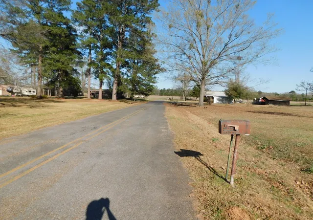 3rd image of 214 Springhill Airport Loop Loop, Springhill, LA 71075 | MLS# 21194241