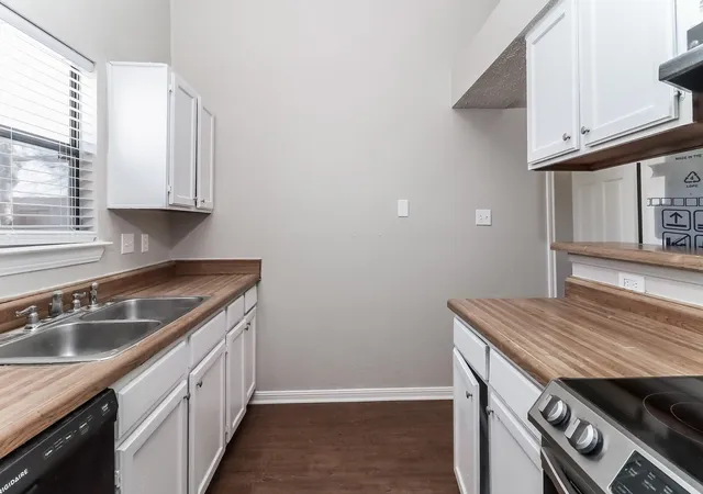 Photo 3 of Single family home for sale at 4713 Poppy Dr E, Fort Worth, TX 76137 | MLS# 21189137 | Listing updated on 2026-08-24