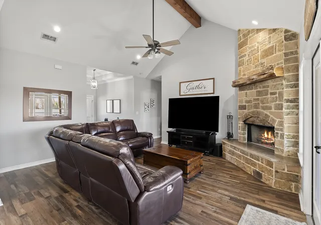 Photo 4 of Single family home for sale at 10227 State Hwy 198, Canton, TX 75103 | MLS# 21194385 | Listing updated on 2026-08-18