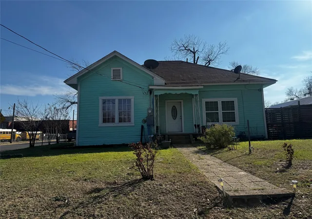 Homes for sale in Sulphur Springs, TX | 701 Van Sickle St, Sulphur Springs, TX 75482 | MLS# 21194429