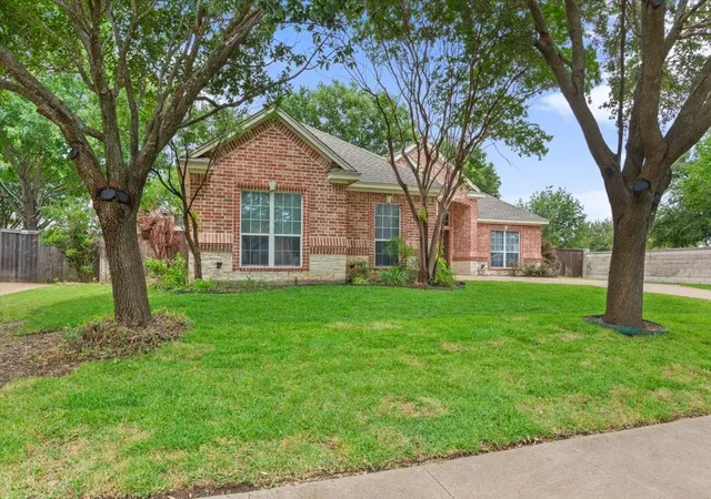 1st image of 100 Edinburgh, Waco, TX 76712 | MLS# 21184966