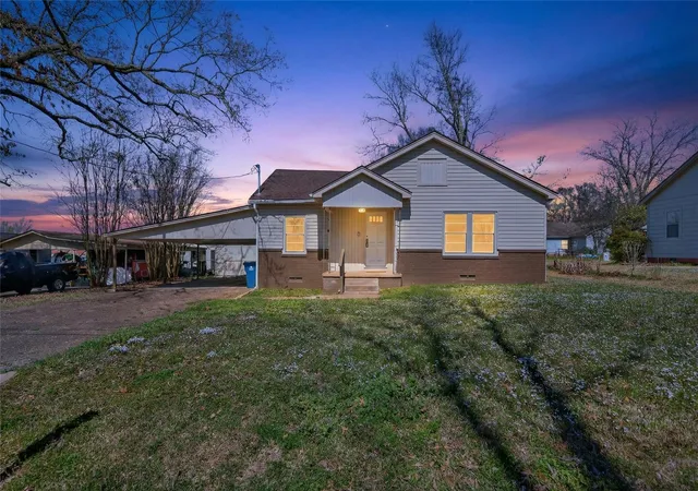Homes for sale in Henderson, TX | 404 Rogers Ave, Henderson, TX 75654 | MLS# 21194642