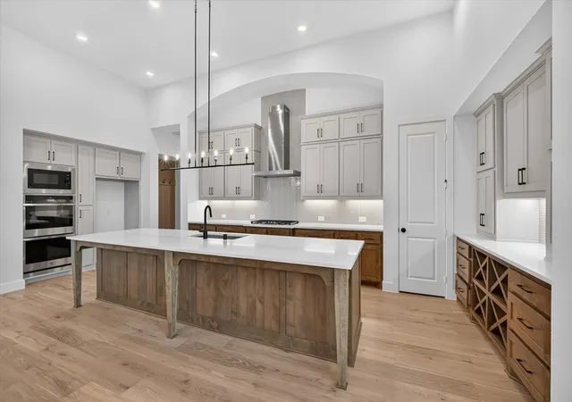 Photo 2 of Sale Pending at 729 Bridle Path Pkwy, Aubrey, TX 76227 | MLS# 21193799 | Listing updated on 2026-09-29