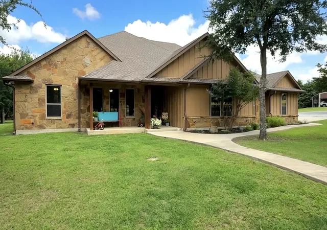 1st image of 1011 Red Rd, Howe, TX 75459 | MLS# 21187799