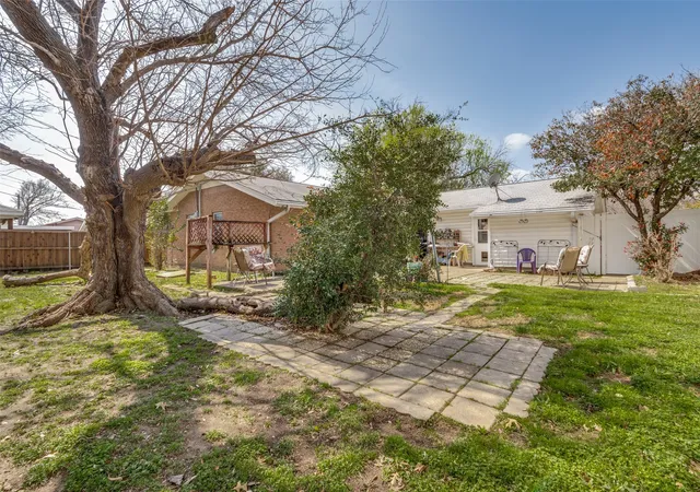11th image of 3722 Devonshire Ct W, Irving, TX 75062 | MLS# 21192231