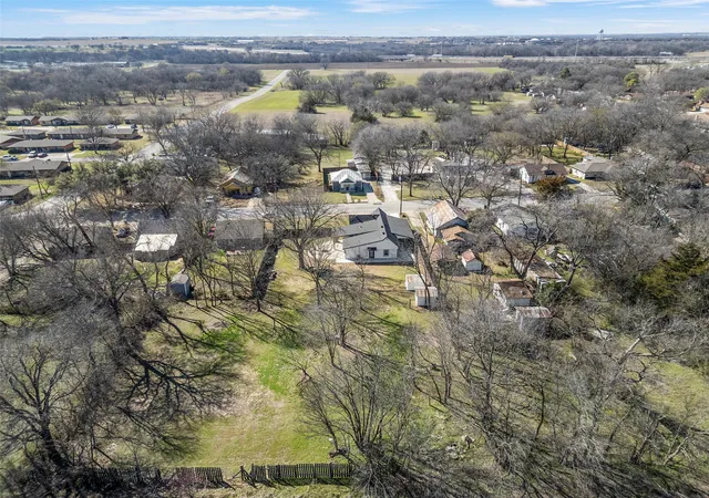 Homes for sale in Gainesville, TX | 1510 S Lindsay, Gainesville, TX 76240 | MLS# 21191045