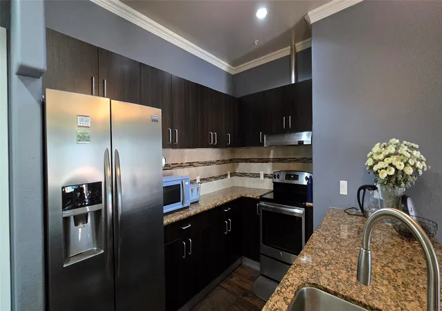 Photo 4 of Condo for sale at 1100 W Trinity Mills Rd #2045, Carrollton, TX 75006 | MLS# 21195057 | Listing updated on 2026-07-20