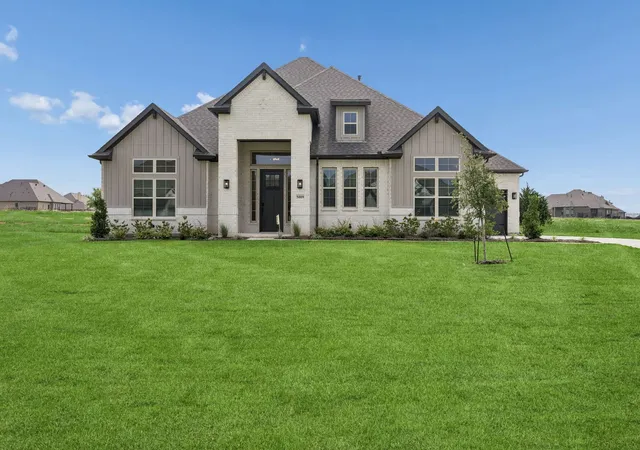 Photo 2 of Sale Pending at 5009 Valley View Dr, Joshua, TX 76058 | MLS# 21195255 | Listing updated on 2026-10-01