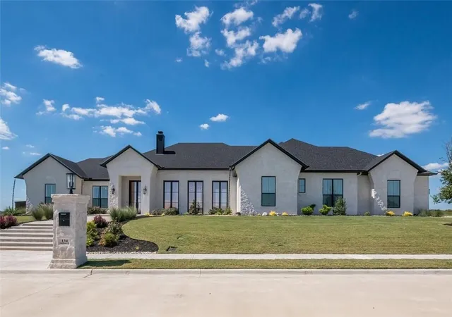 Homes for sale in Lorena, TX | 134 Sunflower St, Lorena, TX 76655 | MLS# 21189909