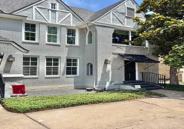 Homes for sale in University Park, TX | 4212 University Blvd, University Park, TX 75205 | MLS# 21188983