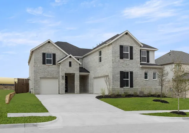 Photo 3 of Sale Pending at 605 Aberdeen Ln, Mansfield, TX 76063 | MLS# 21195455 | Listing updated on 2026-09-21