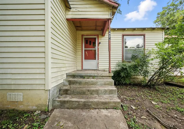 Homes for sale in Bells, TX | 414 S Broadway St, Bells, TX 75414 | MLS# 21191828