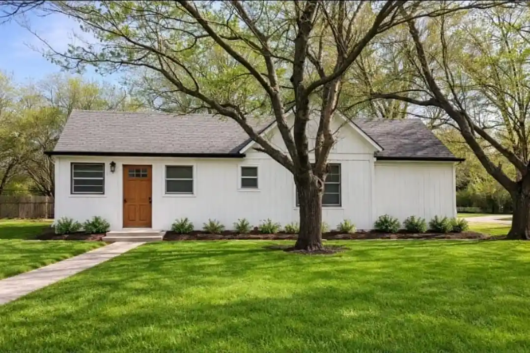 Photo 1 of Single family home for sale at 501 N Houston St, De Leon, TX 76444 | MLS# 21178026 | Listing updated on 2026-06-22