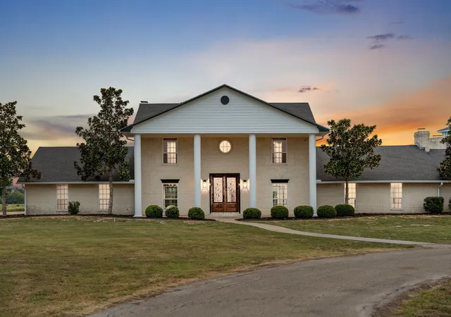 Homes for sale in Paris, TX | 11254 Farm Road 195, Paris, TX 75462 | MLS# 21195626