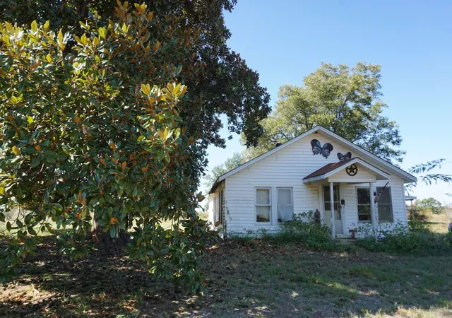 Photo 3 of House for sale at Cr4301 Plainview Rd, Naples, TX 75571 | MLS# 21195776 | Listing updated on 2026-08-20