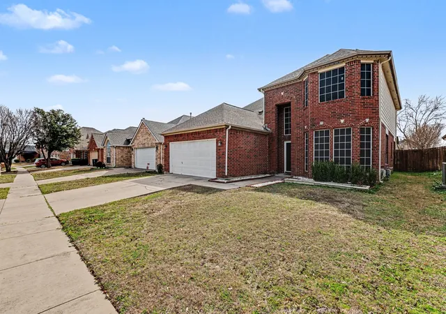 Photo 2 of Sale Pending at 4616 Parkmount Dr, Fort Worth, TX 76137 | MLS# 21191027 | Listing updated on 2026-07-09
