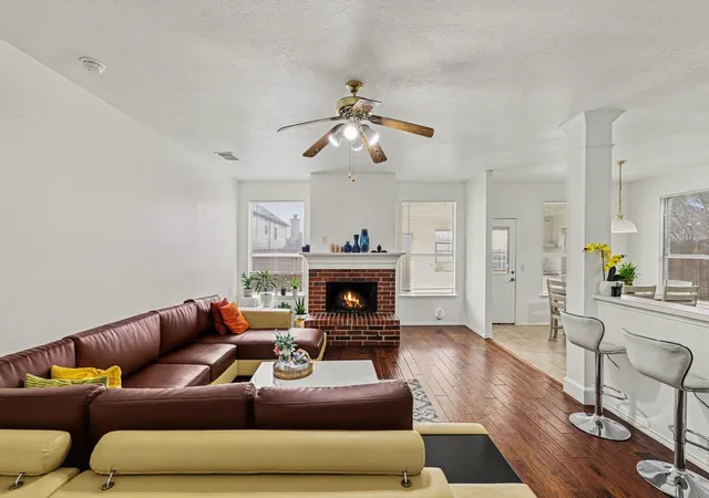 Photo 3 of Sale Pending at 4616 Parkmount Dr, Fort Worth, TX 76137 | MLS# 21191027 | Listing updated on 2026-07-09