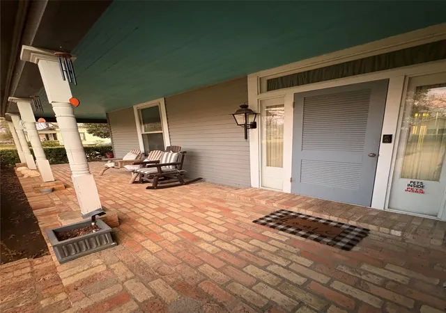 Homes for sale in Hillsboro, TX | 818 Elm St, Hillsboro, TX 76645 | MLS# 21195838