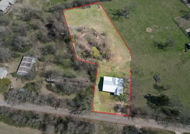 Homes for sale in Como, TX | 101 Taylor St, Como, TX 75431 | MLS# 21195798