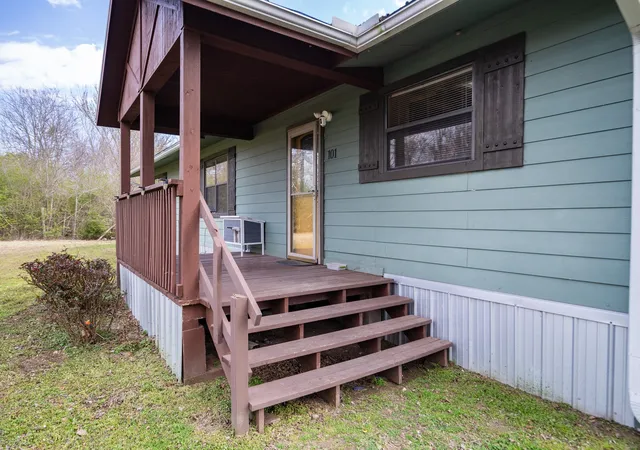 Homes for sale in Como, TX | 101 Taylor St, Como, TX 75431 | MLS# 21195798