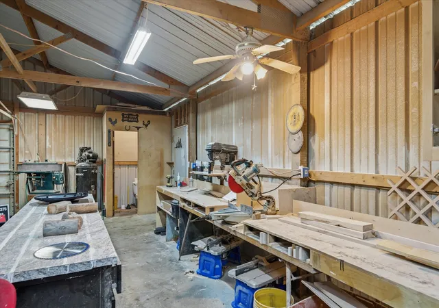 Photo 3 of Sale Pending at 140 Vz County Road 1914, Fruitvale, TX 75127 | MLS# 21195166 | Listing updated on 2026-07-06