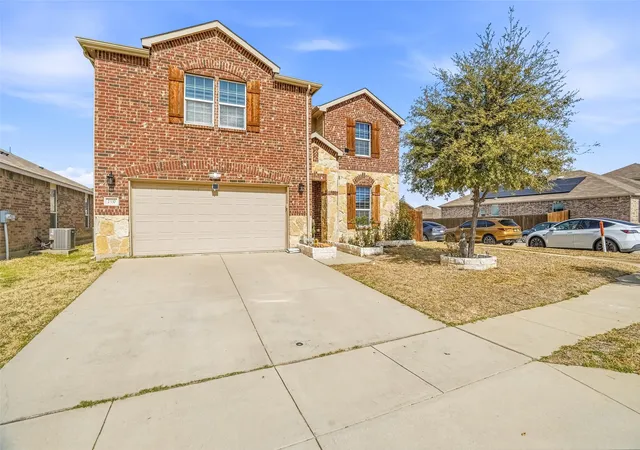 Photo 2 of Single family home for sale at 2337 Buelingo Ln, Fort Worth, TX 76131 | MLS# 21193615 | Listing updated on 2026-08-20