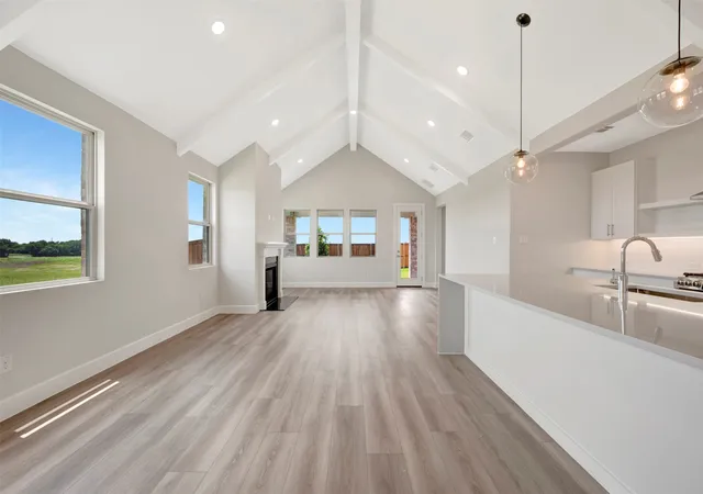 Photo 4 of Single family home for sale at 3512 River Creek Trl, Sherman, TX 75092 | MLS# 21196223 | Listing updated on 2026-10-07