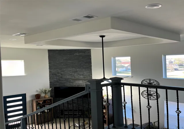 Photo 3 of Single family home for sale at 127 Chamblin Dr, Cedar Hill, TX 75104 | MLS# 21188896 | Listing updated on 2026-08-24