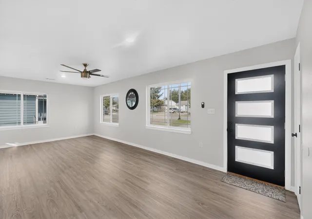 Photo 2 of Single family home for sale at 4540 Western Oaks Dr, Dallas, TX 75211 | MLS# 21196493 | Listing updated on 2026-08-28