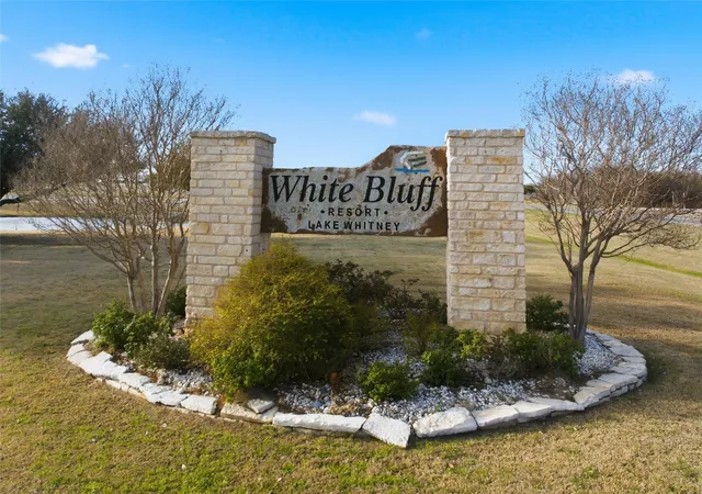 Homes for sale in Whitney, TX | 1211 Overlook Ct, Whitney, TX 76692 | MLS# 21196387