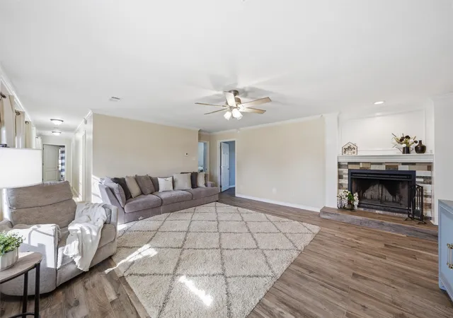 Homes for sale in Whitney, TX | 1211 Overlook Ct, Whitney, TX 76692 | MLS# 21196387