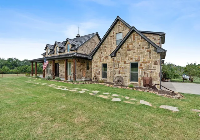 Photo 1 of Single family home for sale at 4180 N Smith Rd, Rockwall, TX | MLS# 21196557 | Listing updated on 2026-09-04