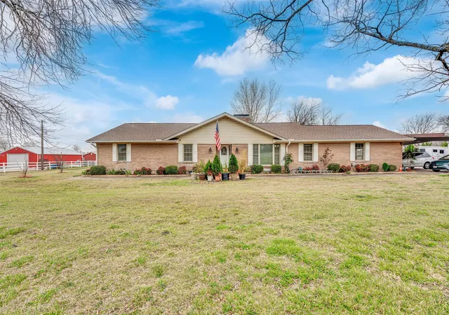 1st image of 2104 Ponderosa Trl, Sachse, TX 75048 | MLS# 21193242