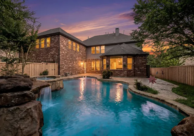 Photo 1 of Sale Pending at 2405 Highgate Dr, Mc Kinney, TX 75070 | MLS# 21195110 | Listing updated on 2026-08-28