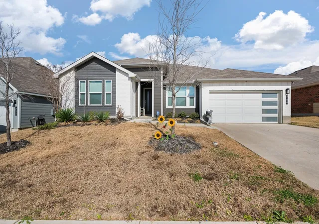 Homes for sale in Alvarado, TX | 708 Golden Gate Park Rd, Alvarado, TX 76009 | MLS# 21196292