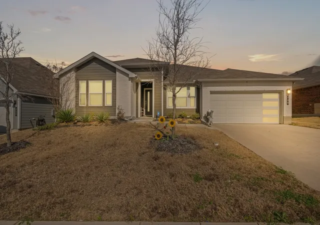 Homes for sale in Alvarado, TX | 708 Golden Gate Park Rd, Alvarado, TX 76009 | MLS# 21196292