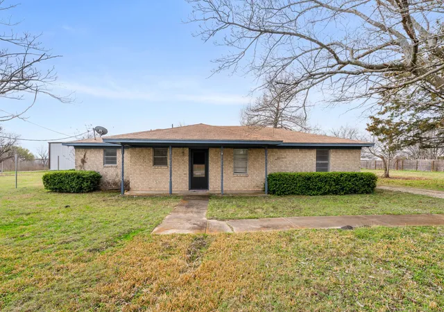Photo 1 of Single family home for sale at 146 Boyce Second St, Waxahachie, TX 75165 | MLS# 21196850 | Listing updated on 2026-08-24