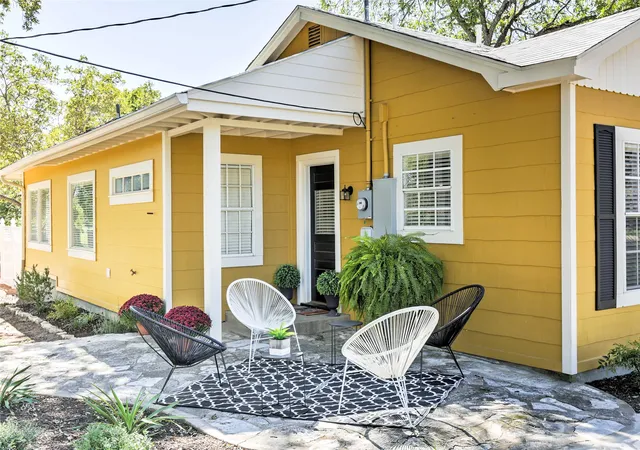 2nd image of 809 E Hwy St, Fredericksburg, TX 78624 | MLS# 21197011