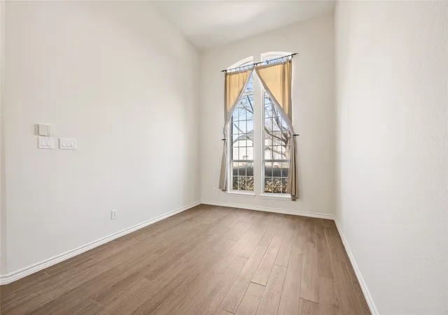 4th image of 2705 Magnolia Ln, Grapevine, TX 76051 | MLS# 21185529