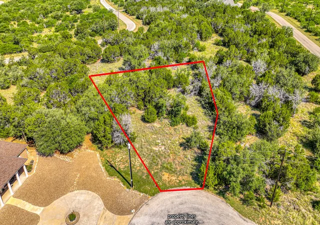 Homes for sale in Possum Kingdom Lake, TX | 20 Oakland Hills Ct, Possum Kingdom Lake, TX 76449 | MLS# 21197510