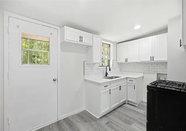 Photo 3 of Single family home for sale at 612 Henderson Cir, Garland, TX 75040 | MLS# 21197558 | Listing updated on 2026-08-21