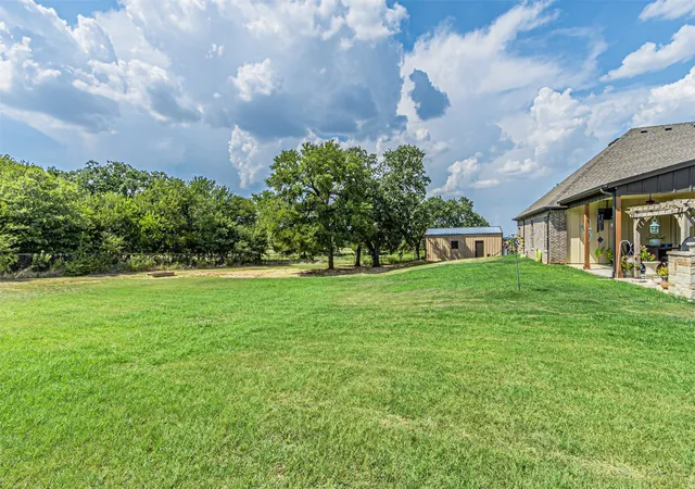 Homes for sale in Springtown, TX | 1009 Henry Wy, Springtown, TX 76082 | MLS# 21197610
