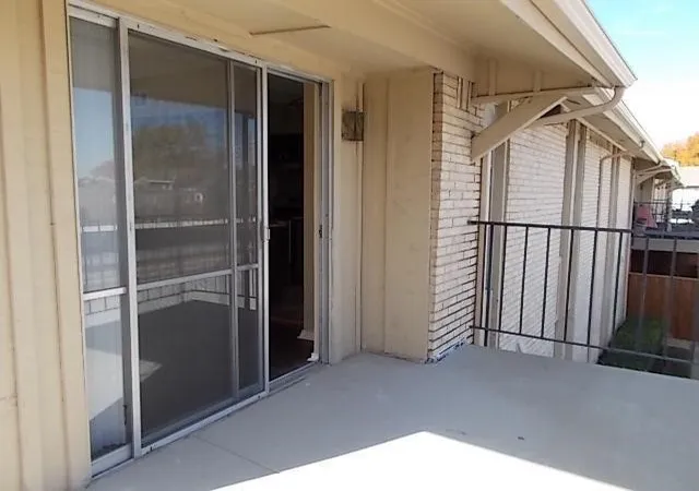 Photo 3 of Condo for sale at 4524 Amesbury Dr #C, Dallas, TX 75206 | MLS# 21192774 | Listing updated on 2026-08-24