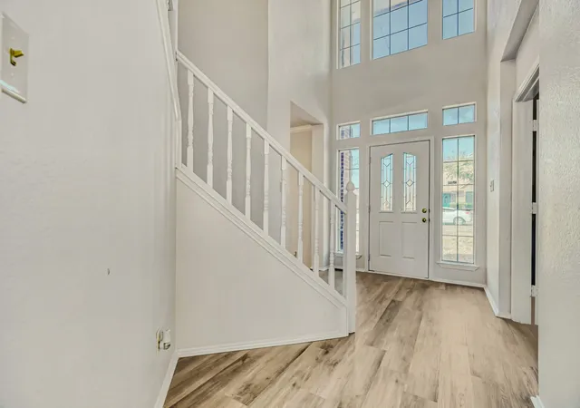 Photo 3 of Single family home for sale at 1514 Mission Ridge Trl, Carrollton, TX 75007 | MLS# 21192126 | Listing updated on 2026-08-28