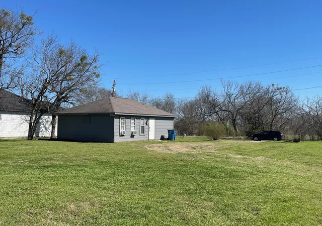 Photo 3 of Land for sale at 1000 E 10Th Ave, Corsicana, TX 75110 | MLS# 21197856 | Listing updated on 2026-09-16
