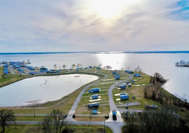 Photo 1 of Land for sale at 6082 Peninsula Rd, Kerens, TX 75144 | MLS# 21191295 | Listing updated on 2026-10-01