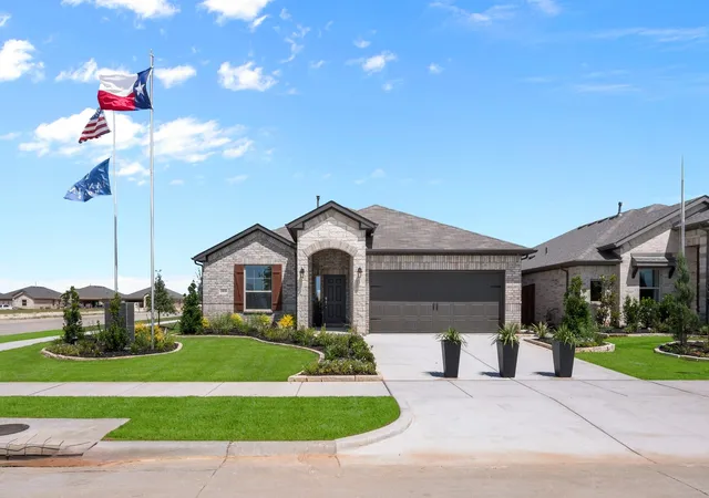 Photo 3 of Sale Pending at 1808 Apache Cir, Cleburne, TX 76033 | MLS# 21197924 | Listing updated on 2026-09-22