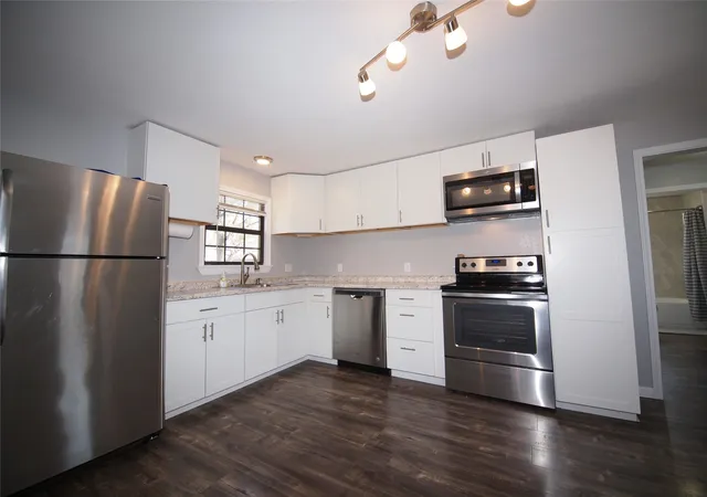 Photo 2 of Single family home for sale at 1327 Old Jacksboro Road, Graham, TX 76450 | MLS# 21198235 | Listing updated on 2026-09-01