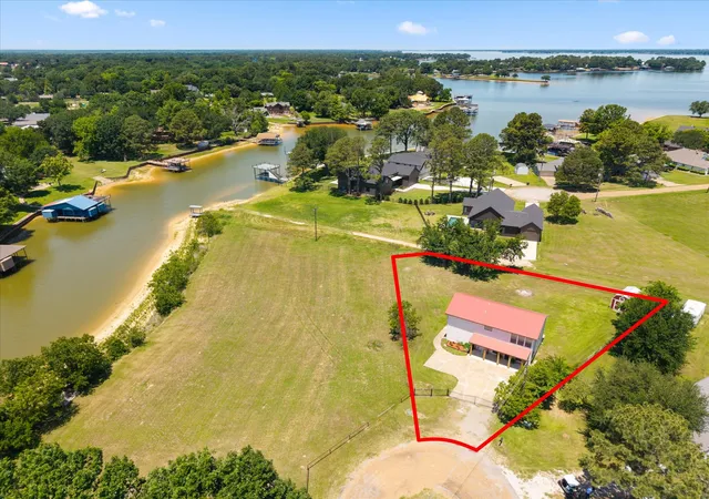 Homes for sale in Trinidad, TX | 306 Lazy Cane Ranch Rd, Trinidad, TX 75163 | MLS# 21197675
